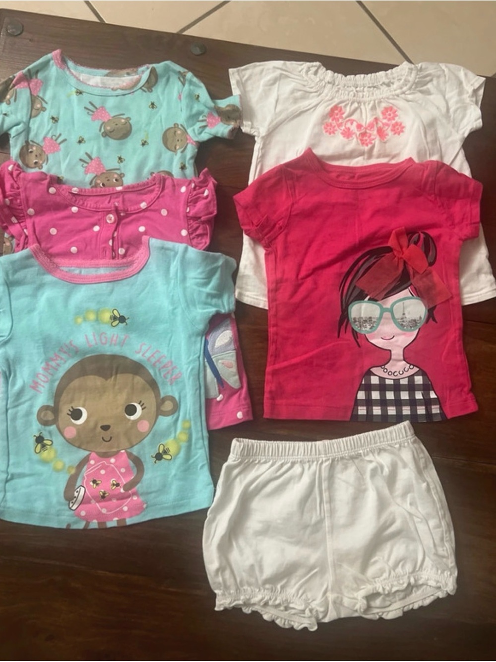 Carter’s baby Girls' bundle of five tops and one short